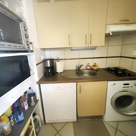 T2 Climatise Avec Piscine Et Parking, Cap D'agde, Pres De La - Fr-1-607-226 Apartment Agde
