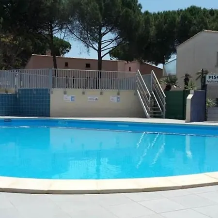 Apartment T2 Climatise Avec Piscine Et Parking, Cap D'agde, Pres De La - Fr-1-607-226 Agde